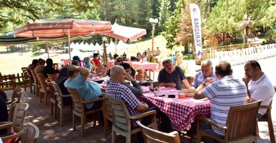 BARO AİLESİ BAŞKONUŞ’TA PİKNİK YAPTI