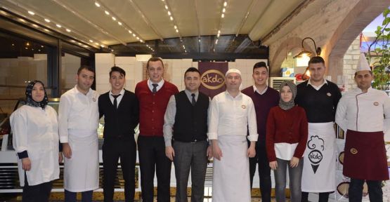 DAVARCIOĞLU, “MUTLULUĞUN ANAHTARI DONDURMAMIZDA SAKLI”