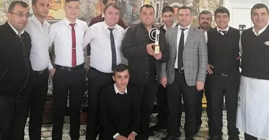 ÖDÜLE DOYMAYAN AKDO