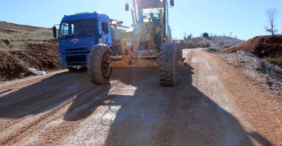 SAKARKAYA GRUP YOLU BAKIMA ALINDI