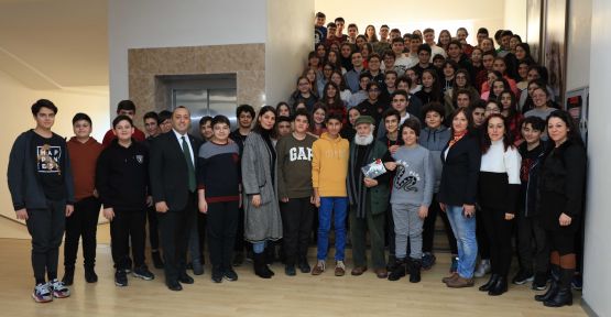 ETEM ÇALIŞKAN SANKO OKULLARI’NDA ÖĞRENCİLERLE BULUŞTU