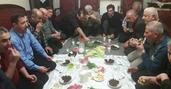 ILICA’LILARDA ÇİĞKÖFTE BAHANE SOHBET ŞAHANE!