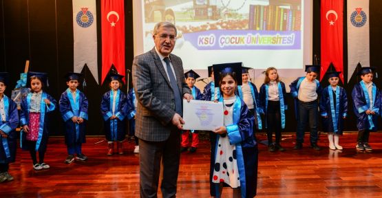 KSÜ ÇOCUK ÜNİVERSİTESİ 2. DÖNEM MEZUNLARI DİPLOMALARINI TÖRENLE ALDI