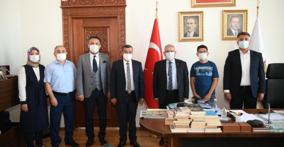 BAŞKAN MAHÇİÇEK, LGS BİRİNCİSİNİ AĞIRLADI