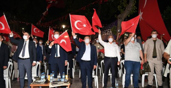 ONİKİŞUBAT BELEDİYESİ, 15 TEMMUZ’U VATANDAŞLARLA KUTLADI