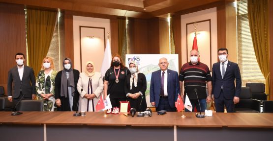 AVRUPA HALTER ŞAMPİYONUNA BİR ÖDÜL DE BAŞKAN MAHÇİÇEK’TEN