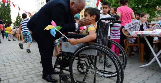 BAŞKAN MAHÇİÇEK, ENGELLİLER GÜNÜ’NDE “ENGEL BİR KUSUR DEĞİLDİR”