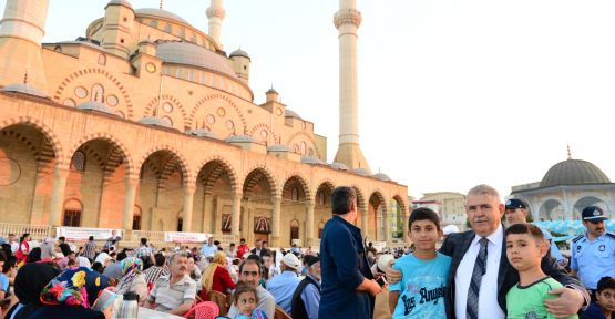BAŞKAN MAHÇİÇEK’TEN REGAİP KANDİLİ KUTLAMA MESAJI