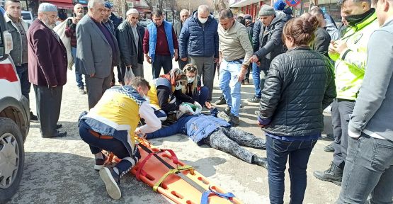 KAMYONETİN ÇARPTIĞI KADIN YARALANDI