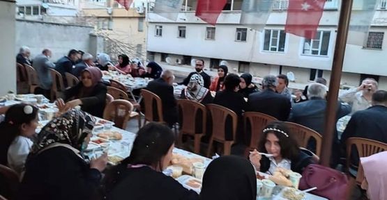 İYİ PARTİ DULKADİROĞLU TEŞKİLATI İFTARDA BULUŞTU