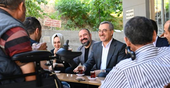 BAŞKAN GÜNGÖR AZERBAYCAN BULVARI’NDA ESNAFLARLA