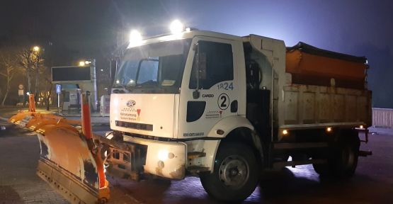 BÜYÜKŞEHİR MERKEZDE KAR NÖBETİNDE