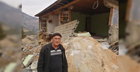 DEV KAYALAR KÖYÜN ÜZERİNE DÜŞTÜ