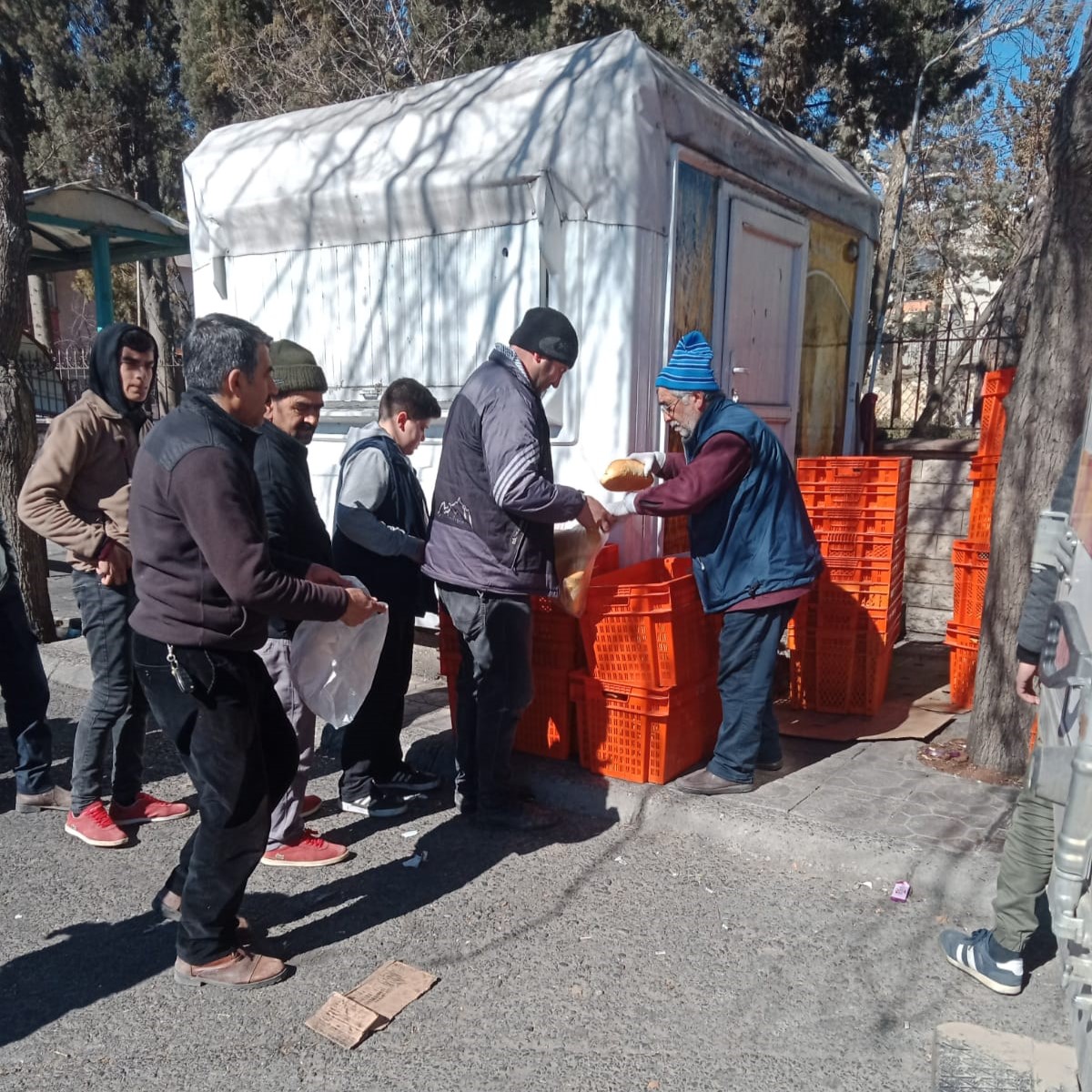 GÜNLÜK 225 BİN EKMEK… FIRINLARA 140 TON UN