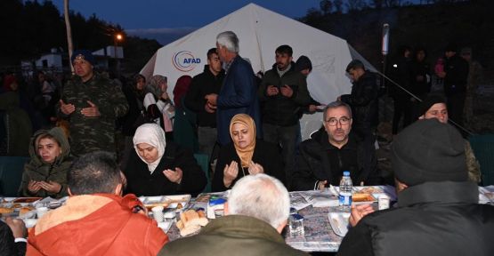 BAŞKAN GÜNGÖR, TÜRKOĞLU’NDA MEVLİD VE İFTAR PROGRAMINDA