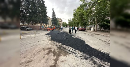 DULKADİROĞLU’NDAN EGEMENLİK MAHALLESİNDE ASFALT