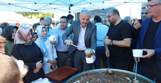 AŞURE BİRLİK VE BERABERLİĞİMİZİN YANSIMASIDIR