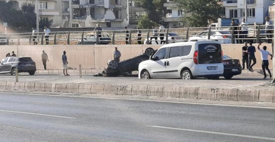 OTOMOBİL TAKLA ATTI: 1 YARALI