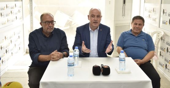 VALİ COŞKUN BASIN MENSUPLARI İLE VEDALAŞTI