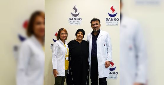 SANKO ÜNİV. HAST.DE UYUTULMADAN BEYİN TÜMÖRÜ AMELİYATI