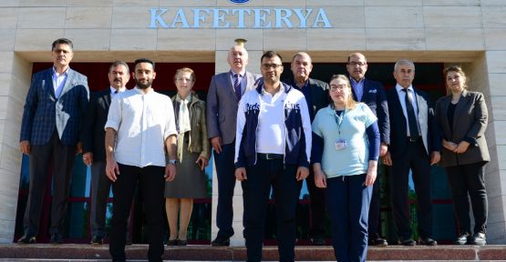 REKTÖR YASIM, KSÜ’DE EĞİTİM GÖREN FİLİSTİNLİ ÖĞRENCİLERİ AĞIRLADI