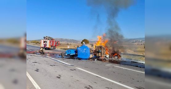 Otomobil ile traktör çarpıştı: 1’i ağır 3 yaralı