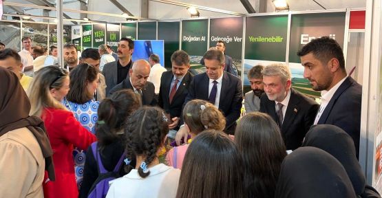 BÜYÜKŞEHİR’İN ÇEVREFEST STANDINA YOĞUN İLGİ