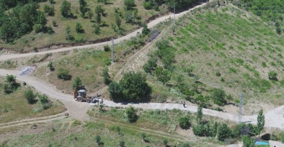 ONİKİŞUBAT BELEDİYESİ’NDEN KIRSALDA KİLİT PARKE ÇALIŞMALARI
