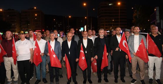 19 MAYIS COŞKUSU VE BİNLERCE KİŞİYLE KORTEJ YÜRÜYÜŞÜ
