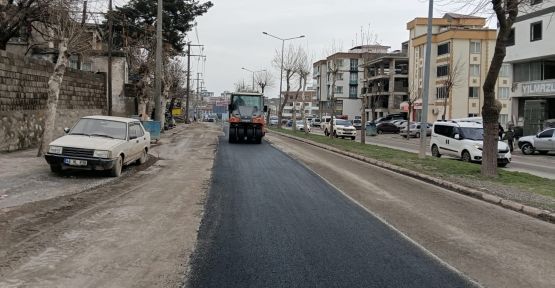 DULKADİROĞLU’NDA ASFALT SEFERBERLİĞİ BÜYÜKŞEHİRDEN
