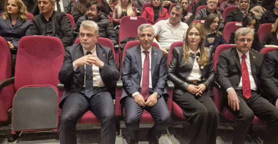 KURTULUŞ COŞKUSU ALİ KINIK KONSERİYLE TAÇLANDI