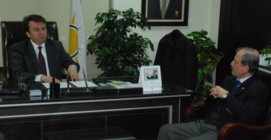 ABACIOĞLU’NDAN ERKOÇ’A HAYIRLI OLSUN ZİYARETİ