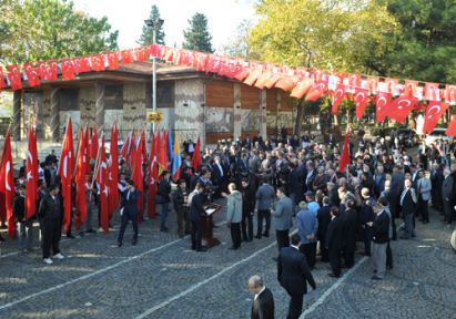 BAYRAK OLAYI ETKİNLİKLERİ COŞKULU GEÇTİ