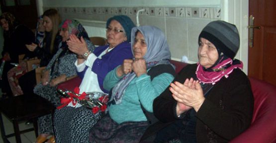  BÜYÜKŞEHİR BELEDİYESİ’NDEN HUZUREVİNDE KUTLAMA