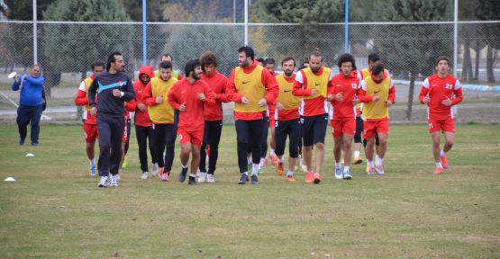  BÜYÜKŞEHİR BELEDİYESPOR KEMER’İ YENEMEDİ  