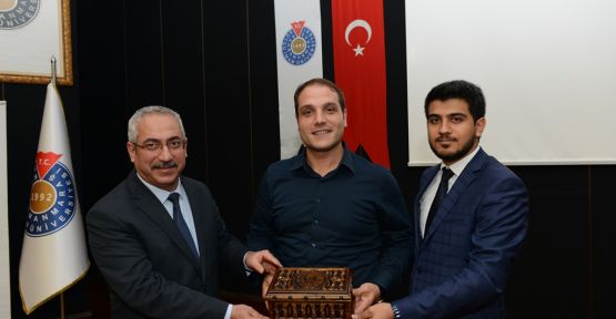 CUMHURBAŞKANLIĞI SUNUCUSU KAPTANOĞLU, KSÜ’DE 15 TEMMUZ’U ANLATTI