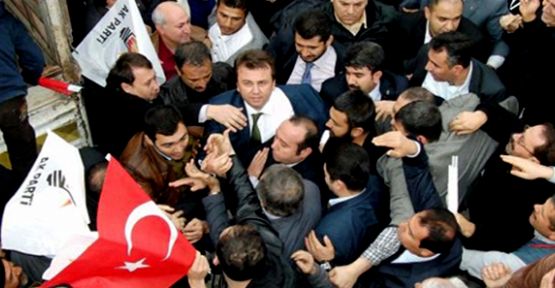 ERKOÇ’U BİNLERCE VATANDAŞ KARŞILADI