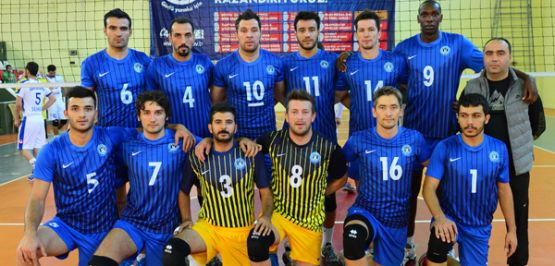 FİLEDE SET BİLE VERMEDEN 4’TE 4