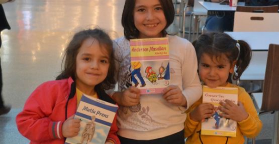 K. MARAŞ PİAZZA’DA  ÇOCUKLAR KİTAPLARLA BULUŞTU