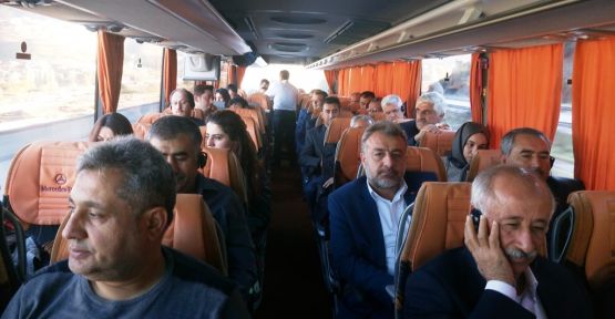 KAHRAMANMARAŞLI ÇİFTÇİ VE TEKNİK ELEMANLAR ADANA TARIM FUARINDA İNCELEMELERDE BULUNDULAR