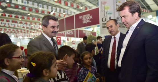 KİTAP VE KÜLTÜR FUARINA İLÇELERDEN DE YOĞUN İLGİ