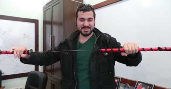MUSTAFA KILIÇ, KİME KILIÇ ÇEKTİ?