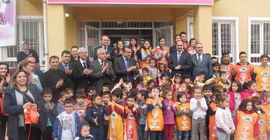 ONİKİŞUBAT’TA OKULLAR AĞAÇLANDIRILIYOR