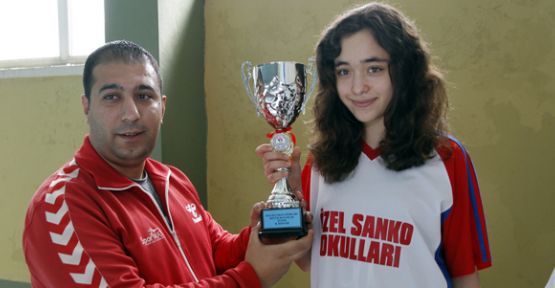 ÖZEL SANKO OKULLARI YÜZME YARIŞLARINDAN İKİNCİLİKLE ÇIKTI 
