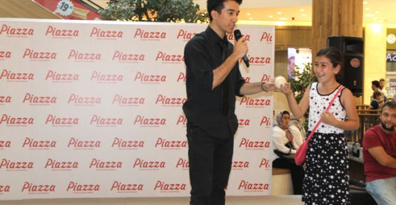 PİAZZA'DA NEFES KESEN GÖSTERİ
