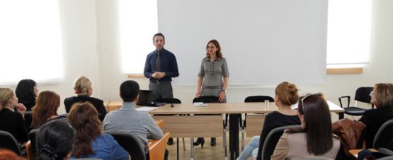 SANKO AİLE AKADEMİSİ, VELİLERE REHBERLİK EDİYOR