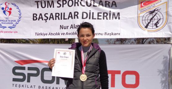 SARITÜRK BİR REKORA DAHA İMZA ATTI