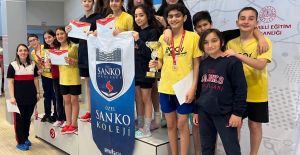 SANKO OKULLARI YÜZMEDE BEŞ ALTIN MADALYA KAZANDI