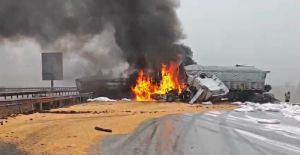 KAZA SONRASI 3 TIR ALEV ALEV