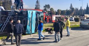 OTOBÜS KAZASINDA YARALI SAYISI 17